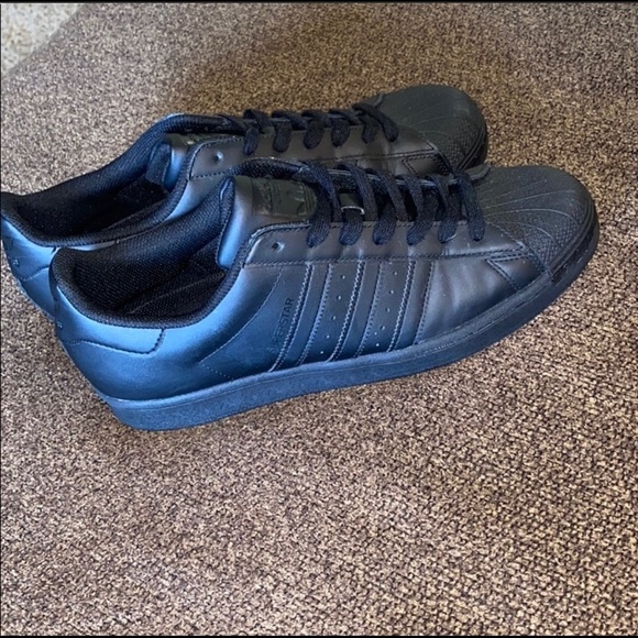 Adidas - Picture 2 of 3